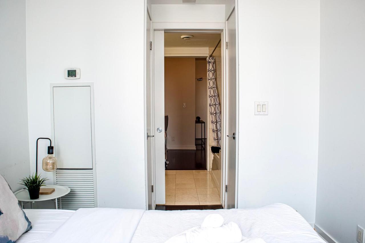 Central Condo In The Heart Of טורונטו מראה חיצוני תמונה